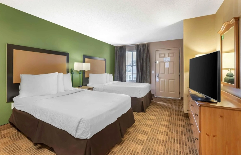 Quadruple Suite