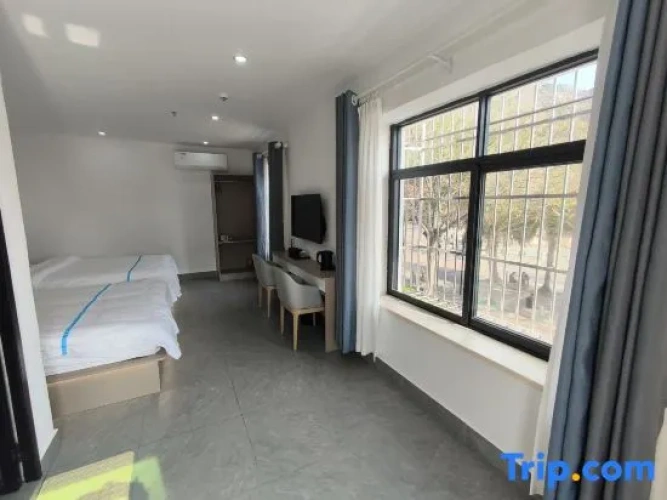 Deluxe Twin room with sea view