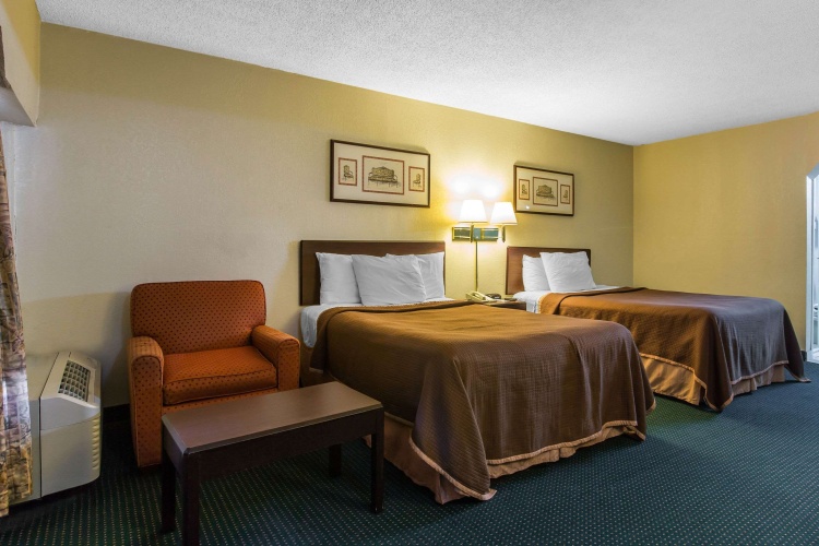 Standard Quadruple room