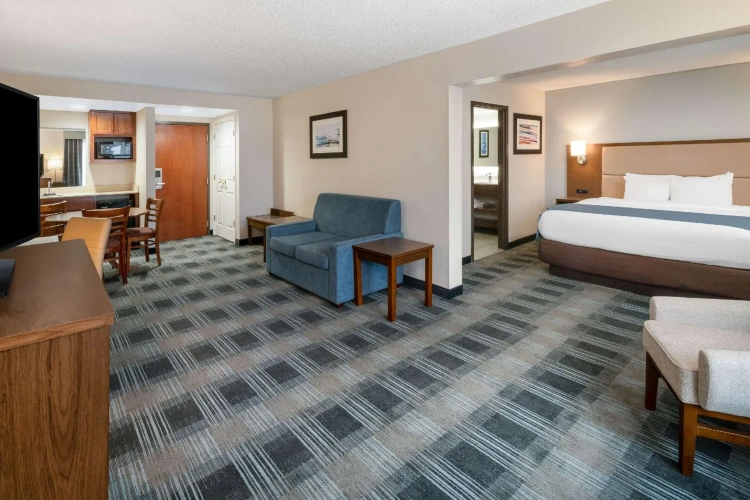 Double Suite