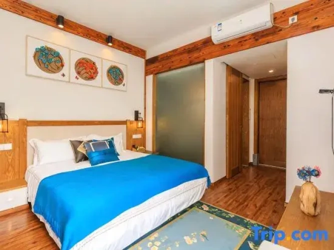 Standard Double room with courtyard view