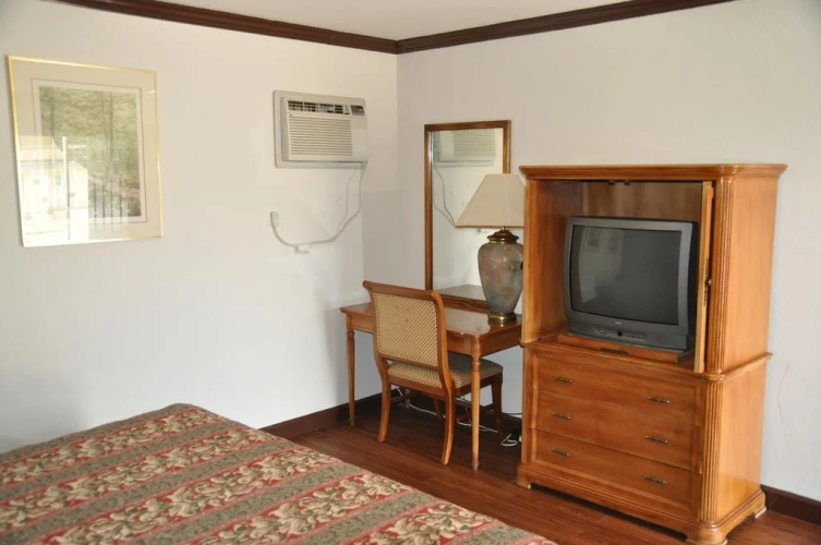 Motel Pasadena Inn Suites
