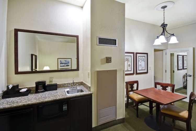 Embassy Suites by Hilton Charleston Historic District photo 11