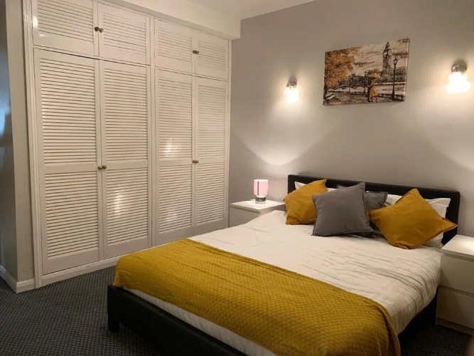 Luks Apartments