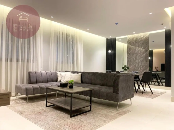 3 Bedrooms Apartment