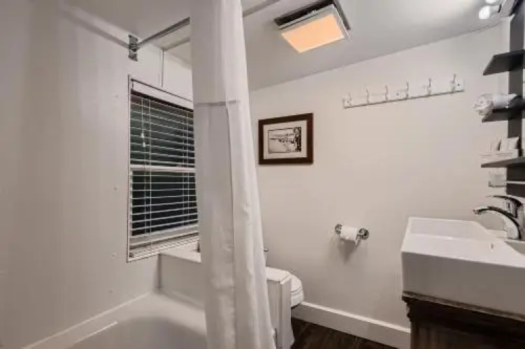 Abbett Placer Inn