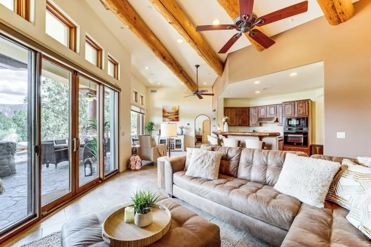 4 Bedrooms Cottage