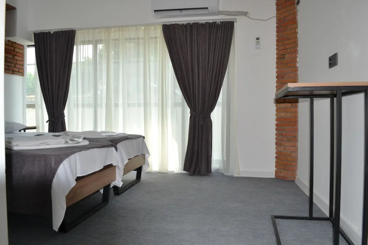 Hotel Baratashvili 12