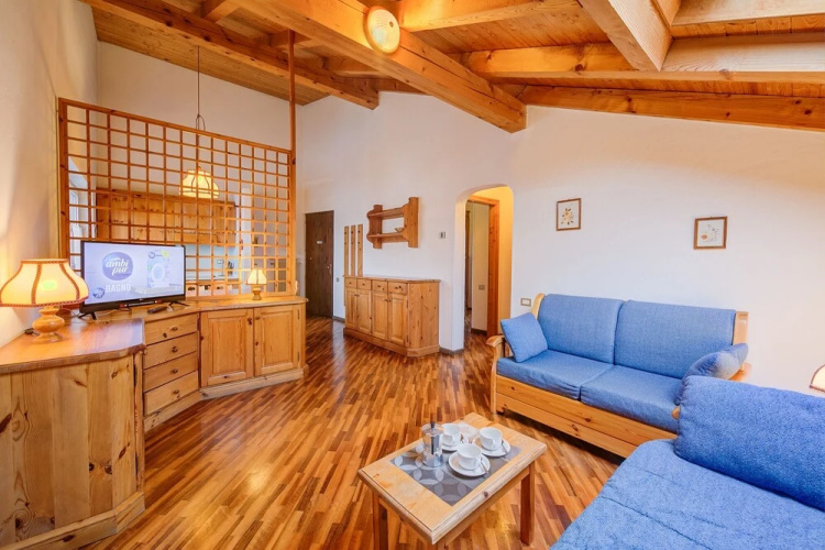 Casa Cavalese few min From ski A08
