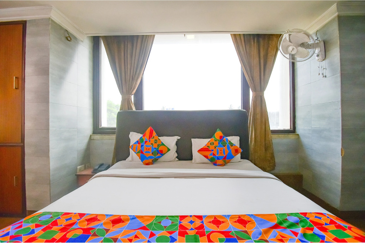 FabExpress Raj Palace