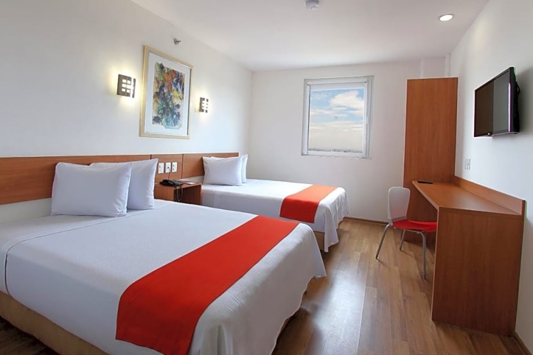 Superior Double room with city view