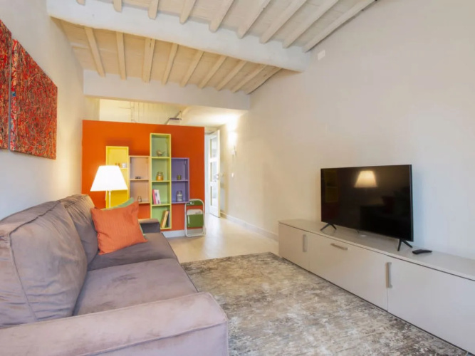 House Glicine Lucca