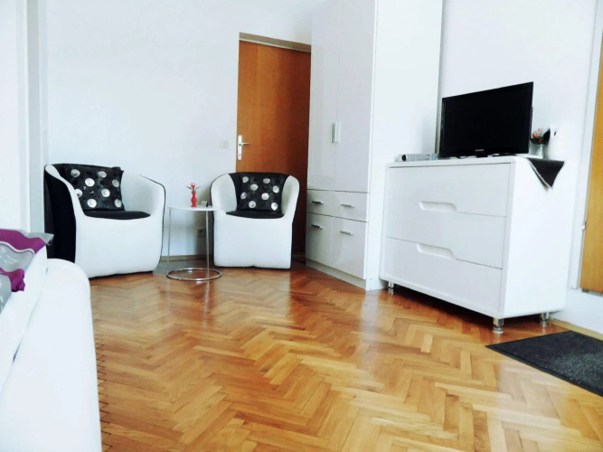 Adria Apartments
