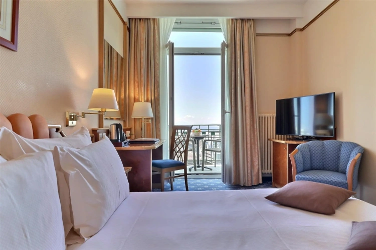 Superior Double room with lake view