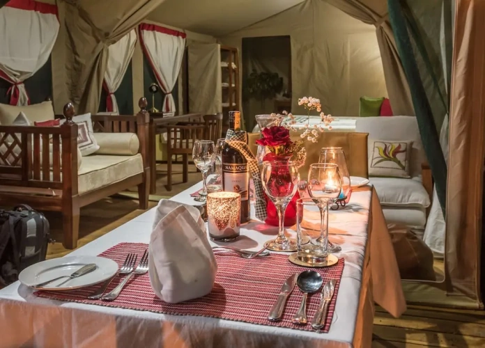 1 Bedroom Tent with mountain view