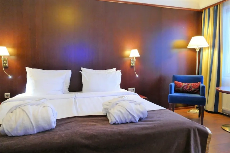 Superior Double room with city view