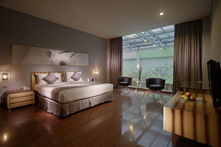 FM7 Resort Hotel