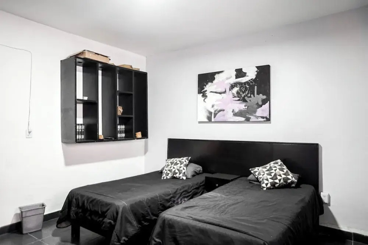 Private room Downtown 2 Guests