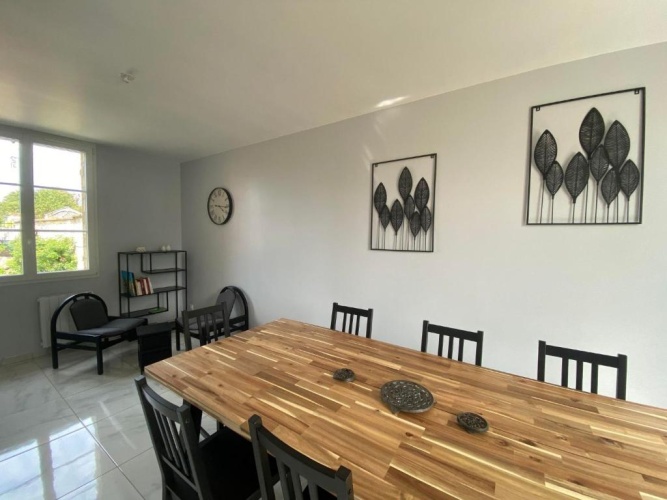 4 Bedrooms Cottage