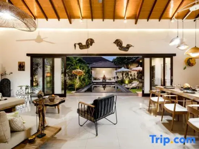 Jami 4BR PoolVilla, a Serenity Steps from theBeach