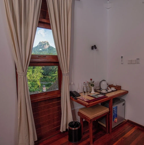 Deluxe room with balcony and with garden view