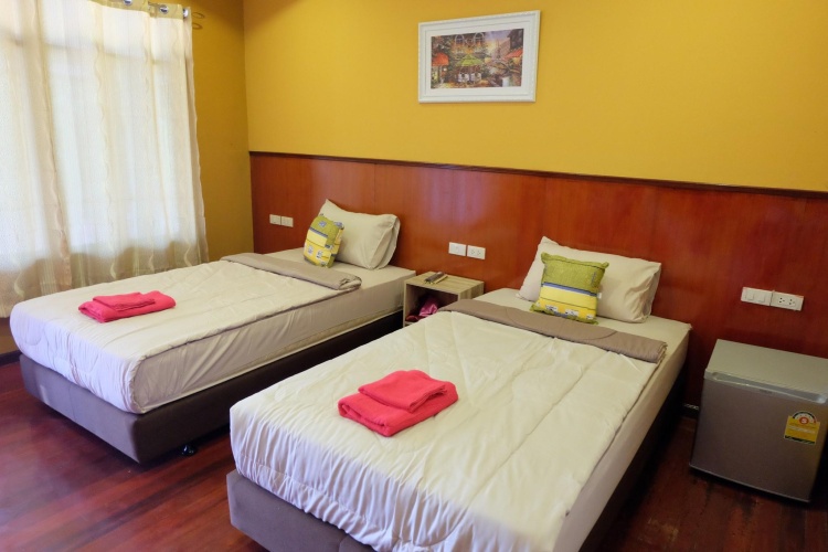 Standard Twin room