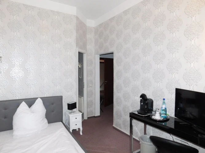 Classic Double room with courtyard view