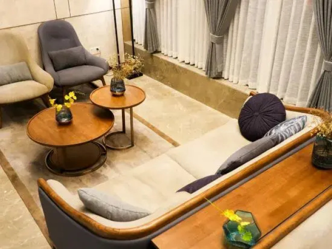 Gold Dragon Hotel