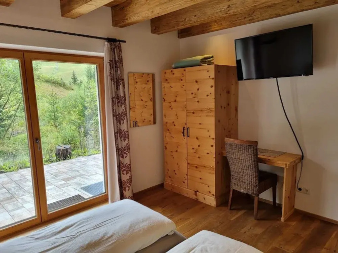 Schickster Mountain Lodge