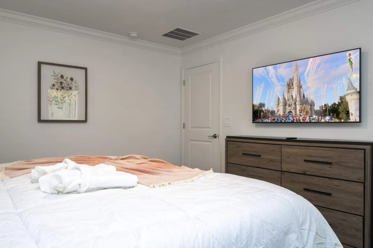 WonderFull 4Bd with Pool at Champions Gate 1174
