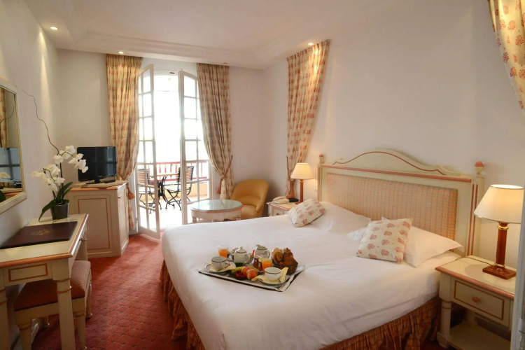 Hôtel Giraglia