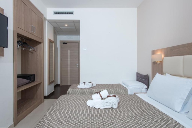 Standard Double room with view