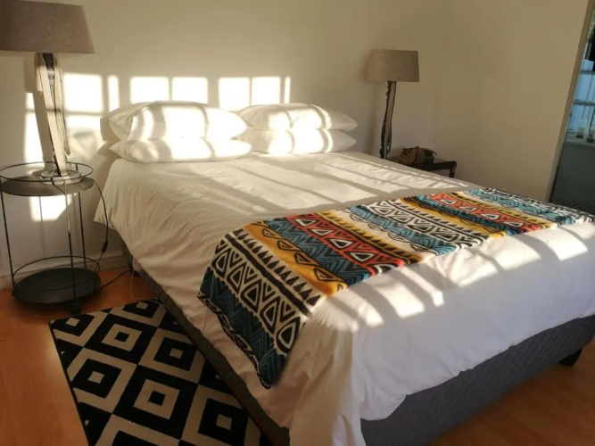 Almond Cottage Bed & Breakfast
