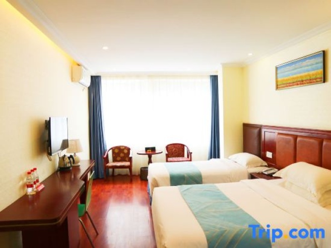 Premium Twin room