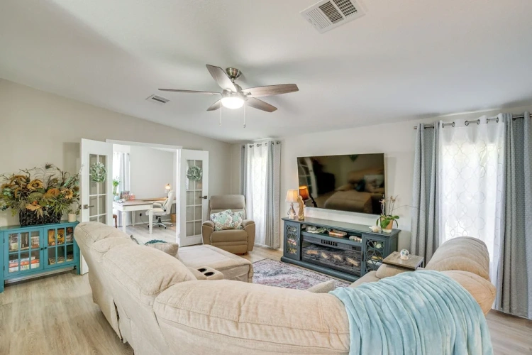 2 Bedrooms Cottage