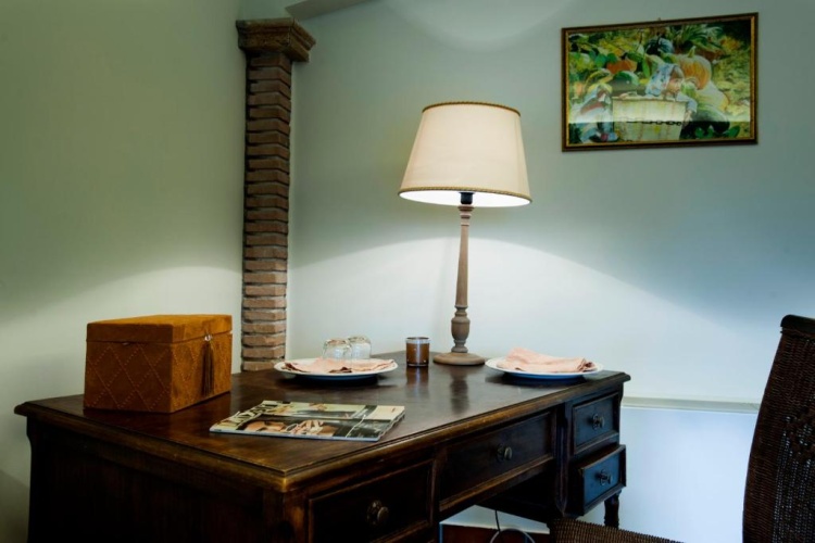 Standard Twin room with garden view