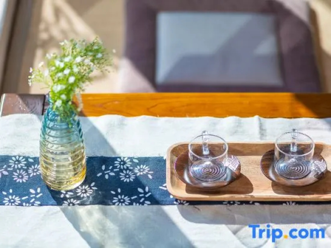 Travel Set Light luxury Hotel