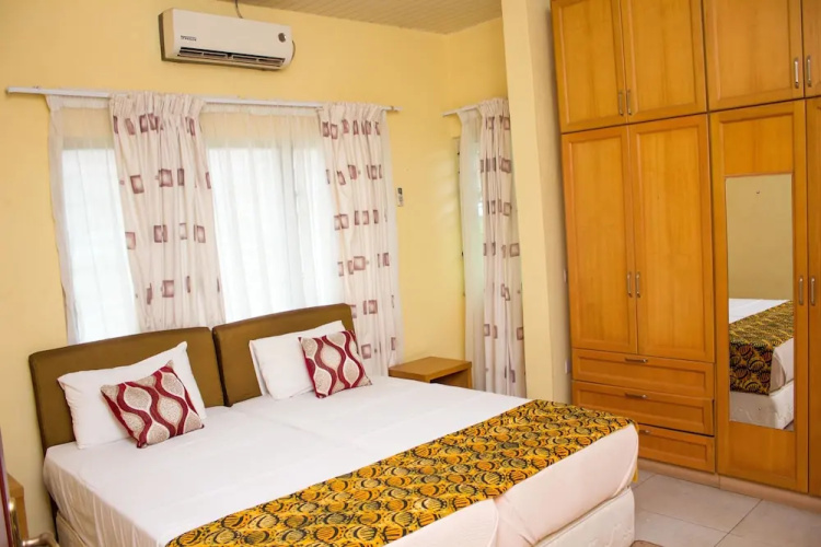 Jayliz Lodge