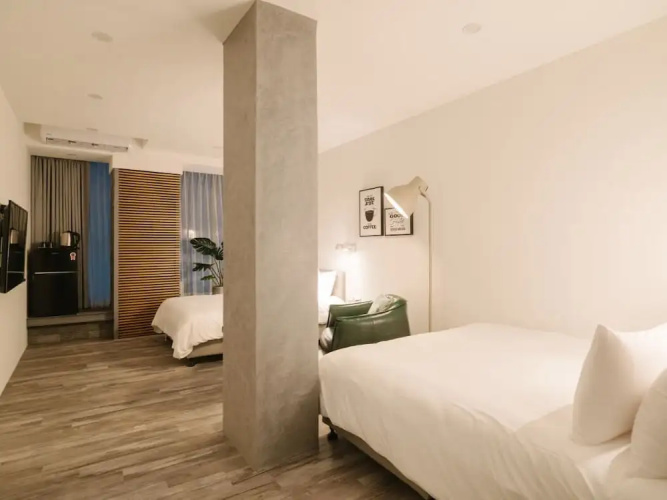 W11 Homestay