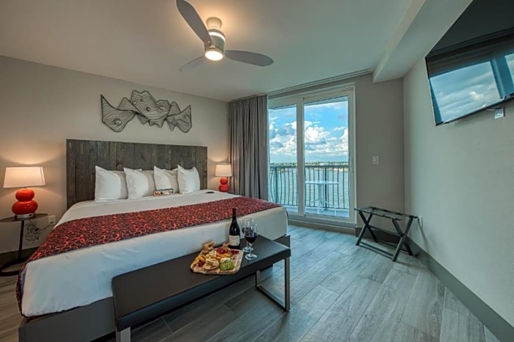 2 Bedrooms Standard Suite
