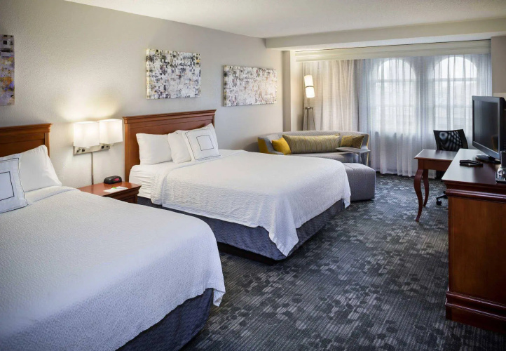 Courtyard by Marriott Norfolk Downtown
