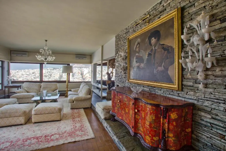 Exclusive apt with panoramic views! - ST8