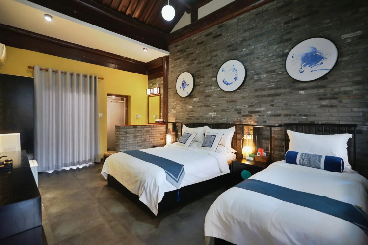Old Beijing Square Hotel