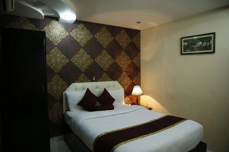 Mall View Hotel
