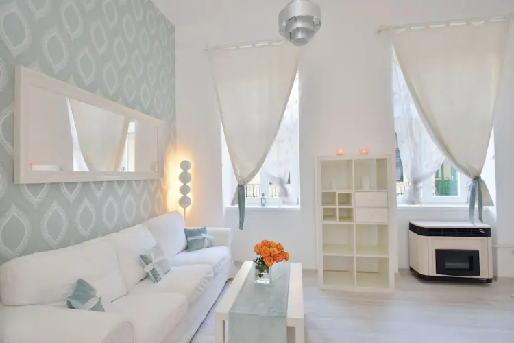 Dob 11 Apartment II.