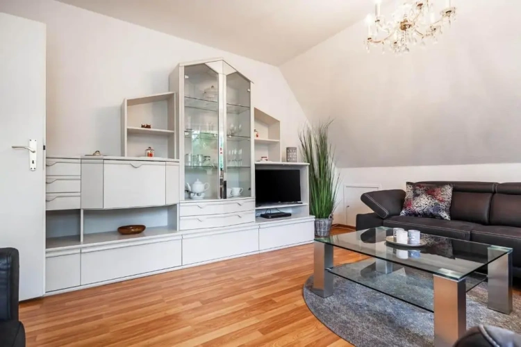 Apartment with garden view