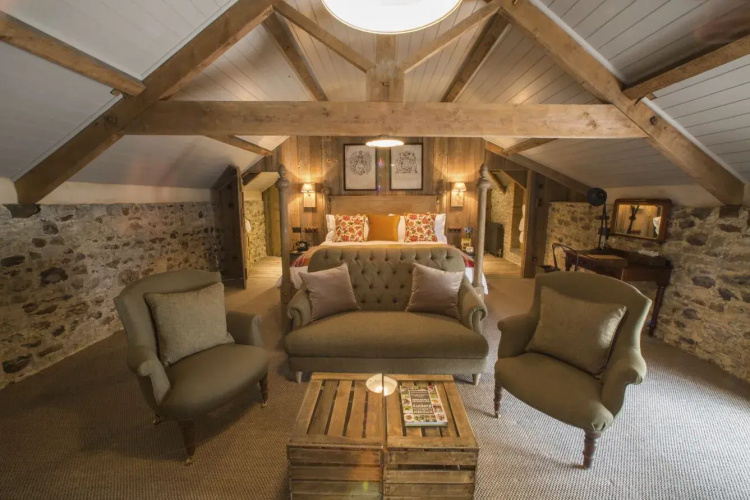 The Pig at Combe