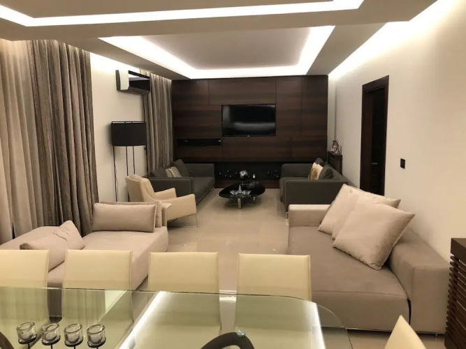 Georges Residence