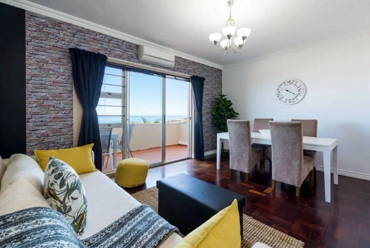 2 Bedrooms Premier Apartment beachfront
