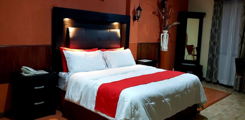 Hotel Murillo Plaza